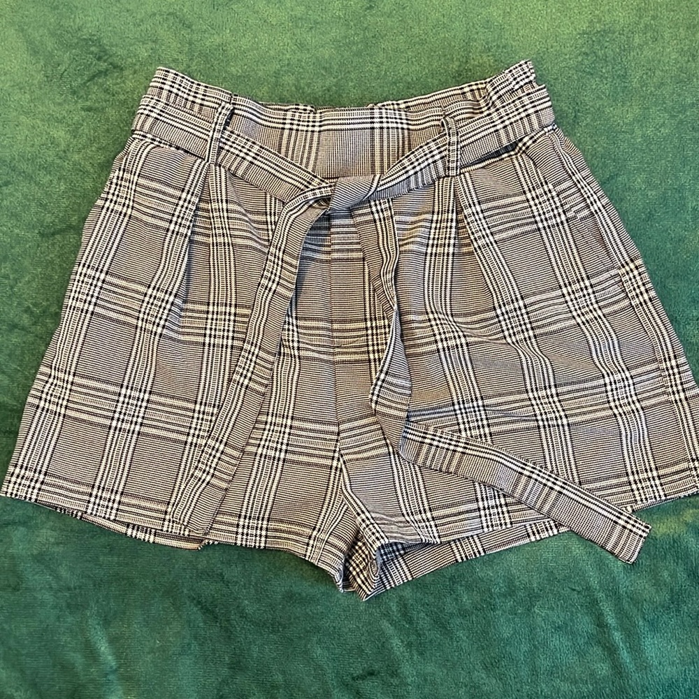 Gray and black plaid paper bag shorts